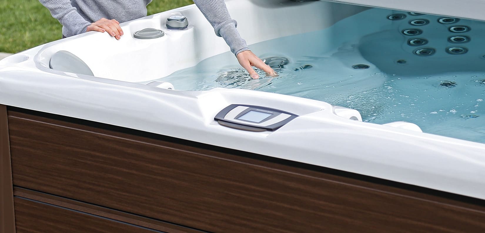 Cloudy Hot Tub Water – Causes, Treatment & PreventionImage